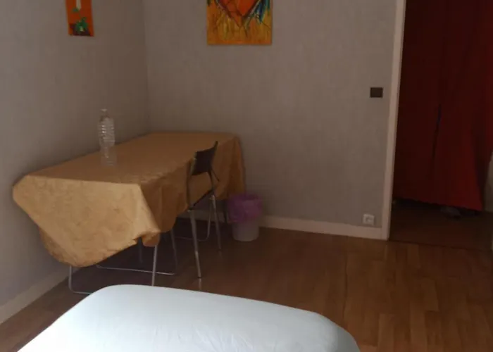 A Louer En Nuite 홈스테이 *